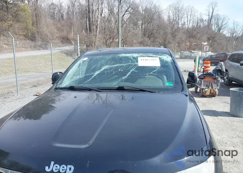 2013 Jeep Grand Cherokee Laredo z USA, uszkodzony, nr VIN 1C4RJFAT0DC592066